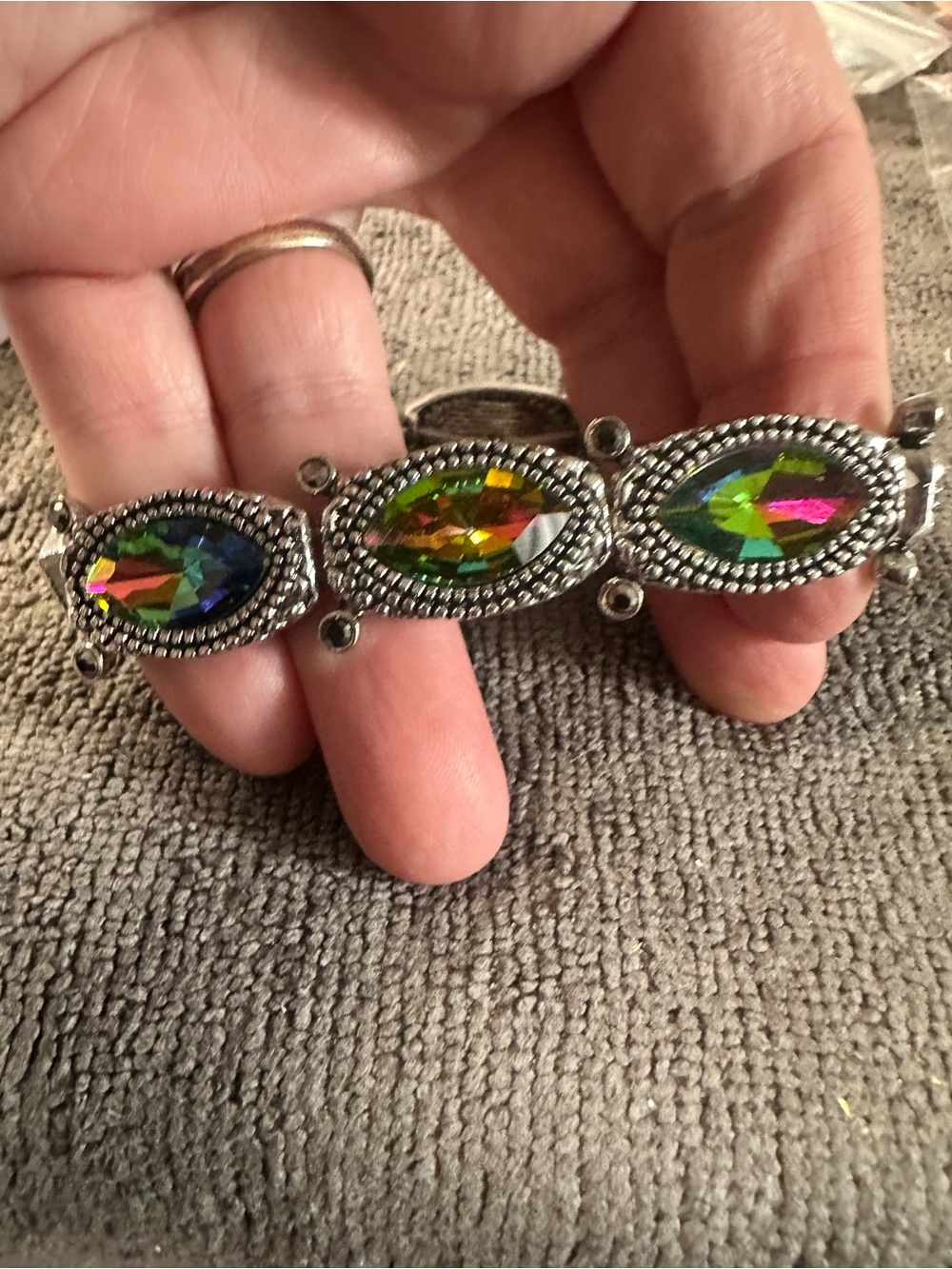 Source Unknown Silver-Tone Bracelet with Multicolor Marquise Stones